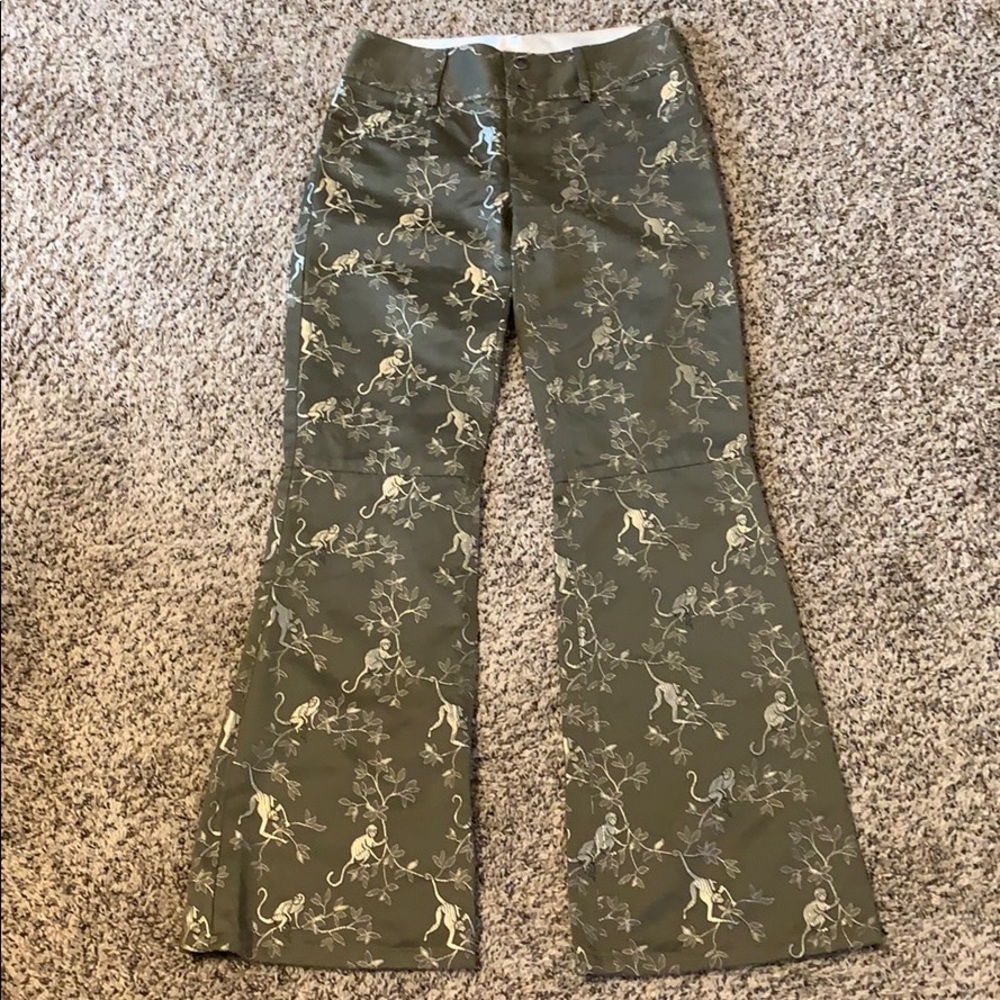 Alice + Olivia embroidered pant NWOT